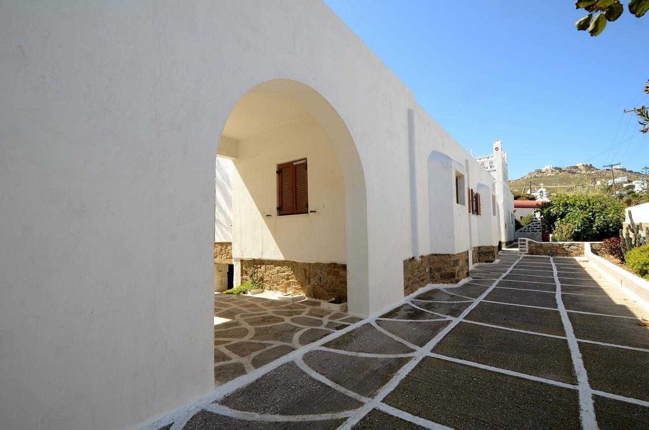 Madoupa Beach Apartments Ornos  Exteriör bild